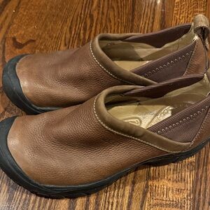 Keen Leather Slip On Shoes Men’s 9.5/women’s 11